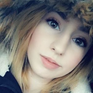 Meet your Posher, Alicia